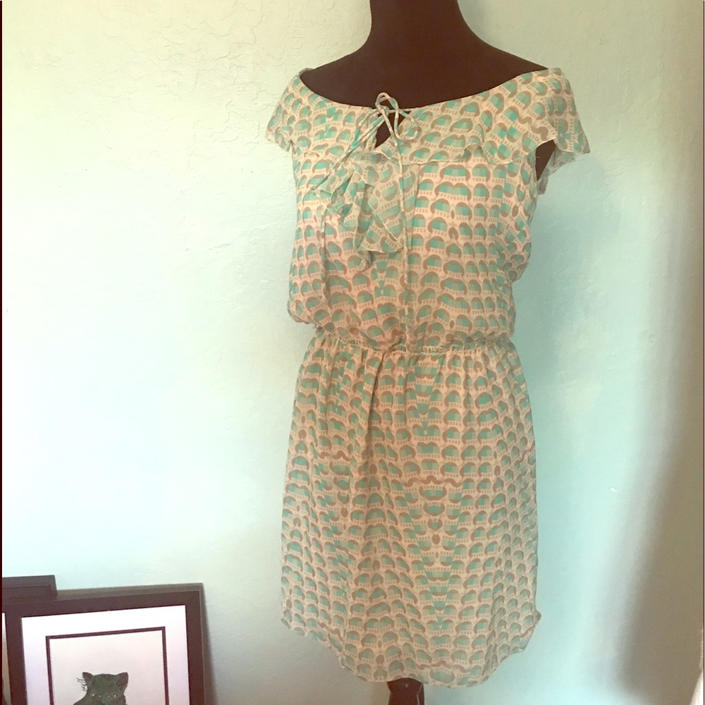 max studio dress small